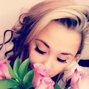 Meet your Posher, Marissa